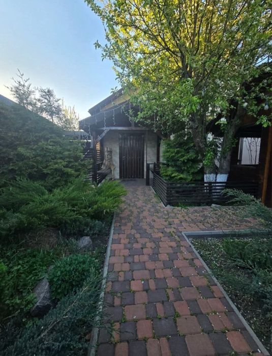 Продаж будинку з сауною та чаном!