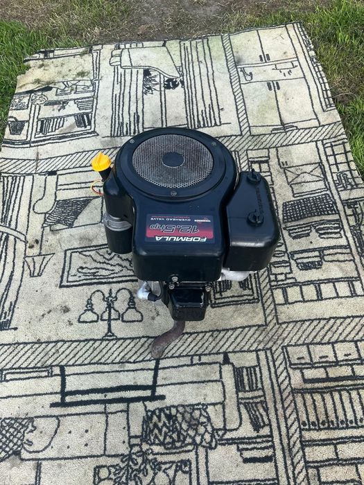 Silnik do traktorka kosiarki 12,5 KM