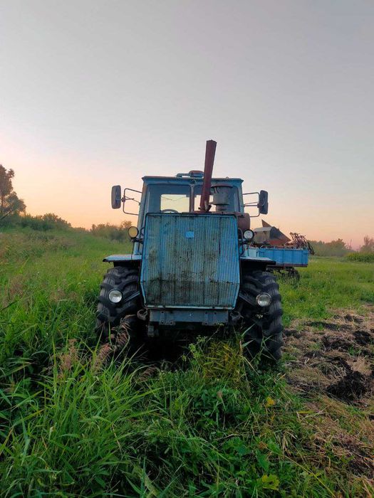 Т150 трактор колiсний