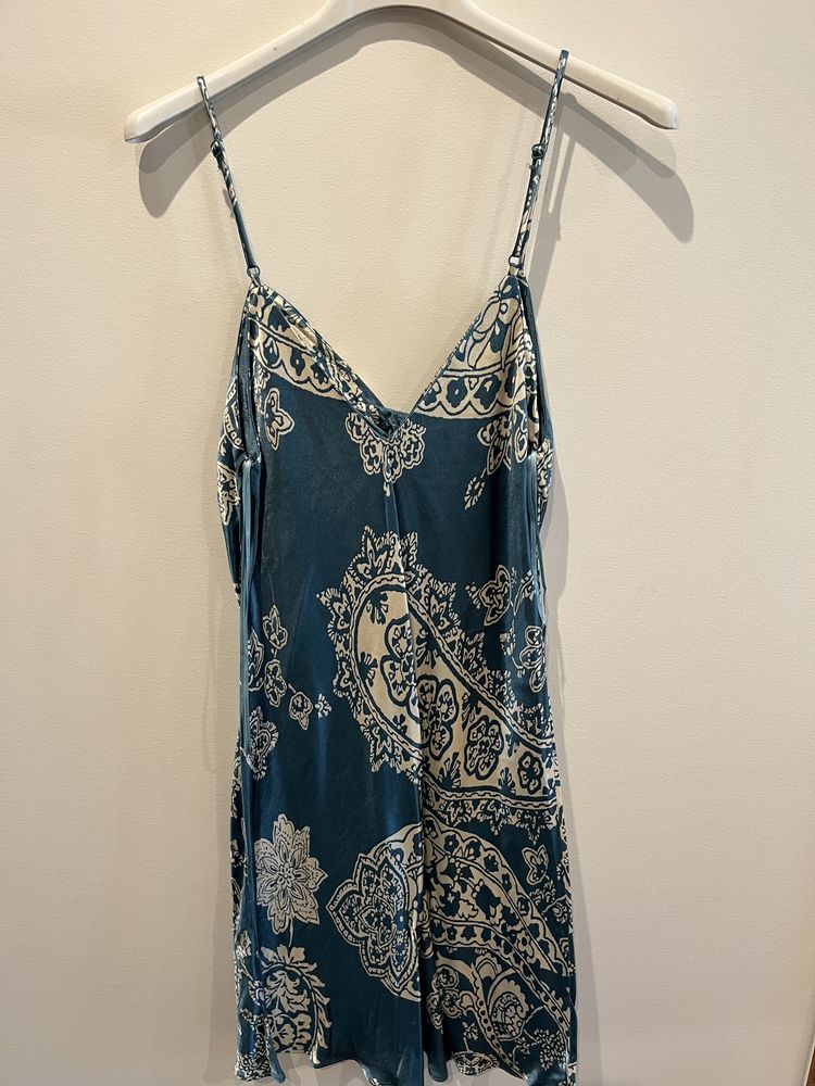 Vestido curto zara