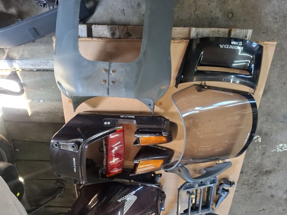 Honda  st 1100 Pan European części  silnik felga