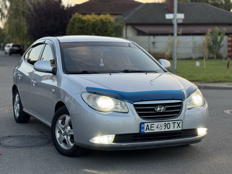 Продам Hyundai Elantra 2007 год 2.0 Газ/Бенз Автомат