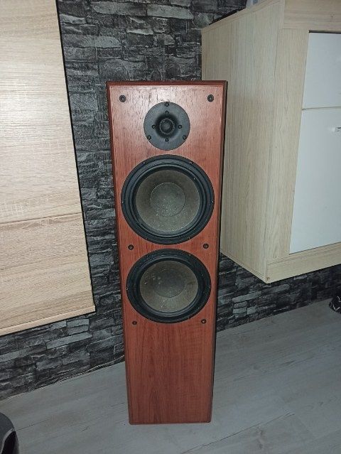 Sprzedam amplituner + 2 kolumny