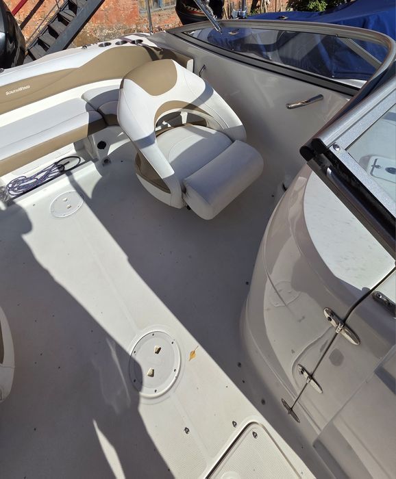 Продам катер 2013 Southwind 212SD