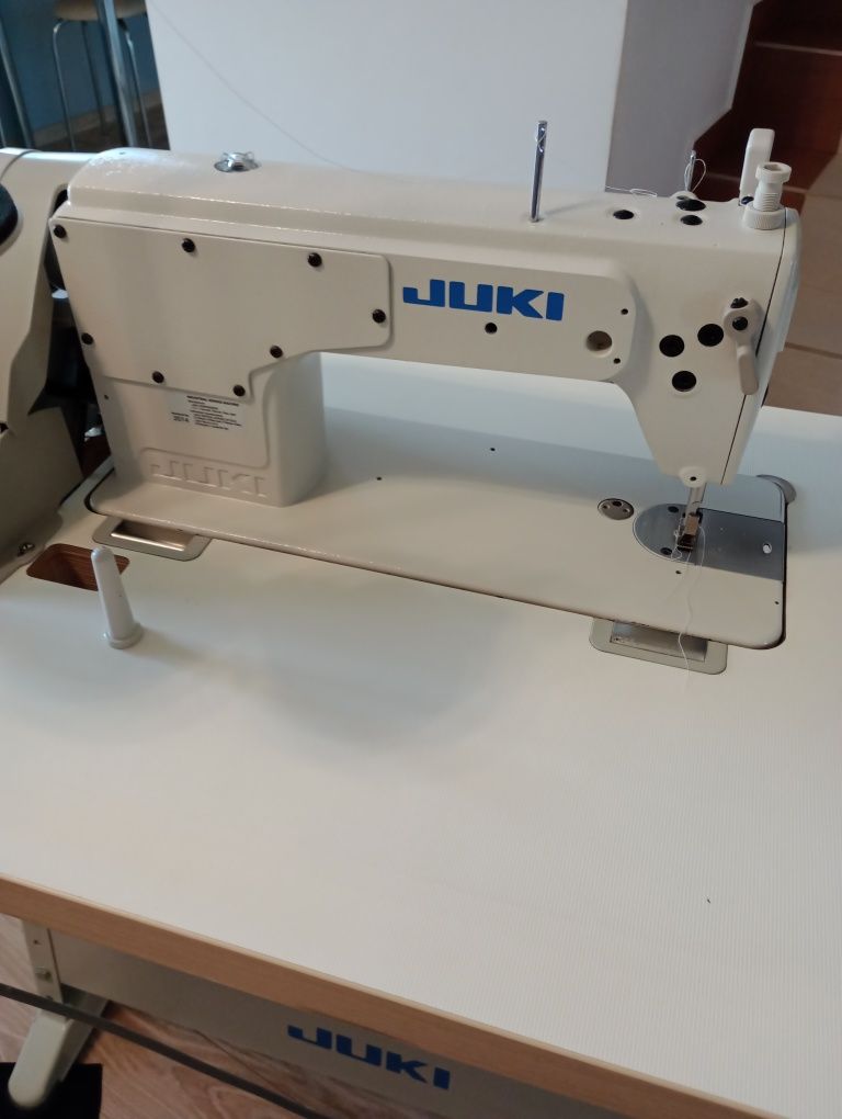 Maszyna do szycia juki DDL-8100e