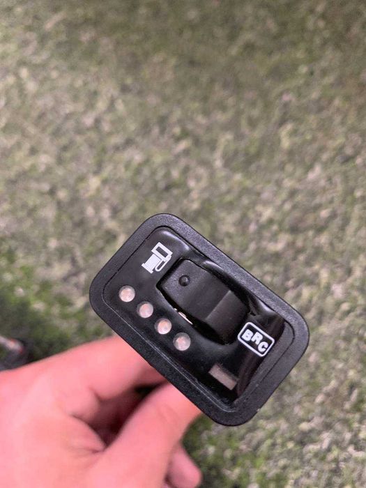 ГБО BRC (форсунки, рампа, редуктор, блок керування, кнопка, проводка)