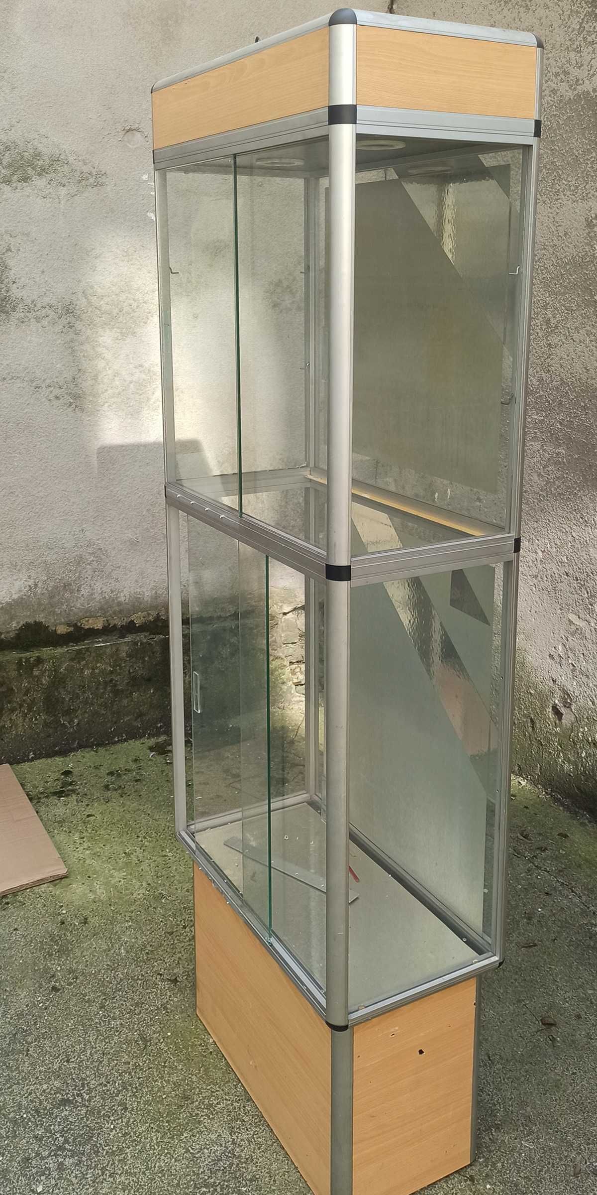 Regał szklany - gablota 21 - witryna szklana, wym.200x62x33 cm