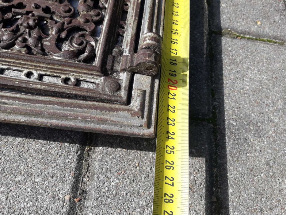 Stare zdobione ażurowe drzwiczki do pieca chlebowego kaflowego secesja