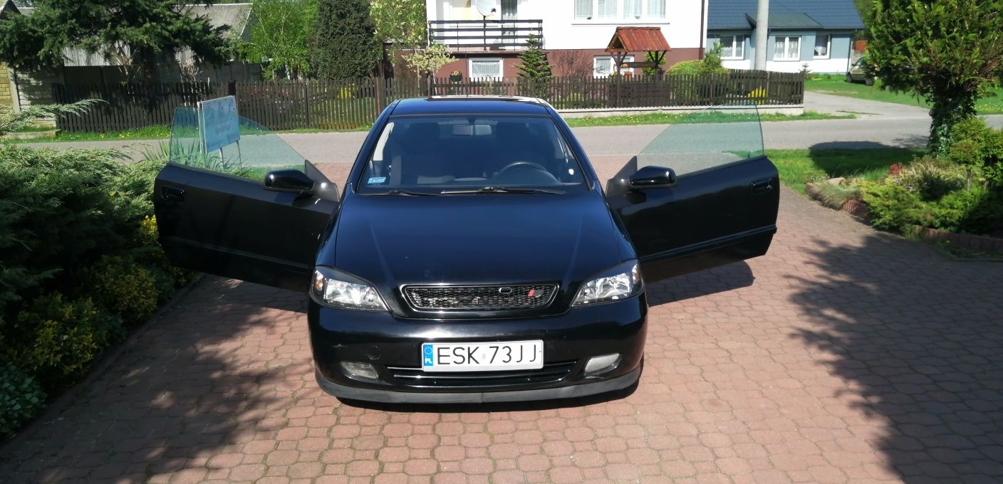 Opel Astra Bertone G 2 II coupe 1.8 125km