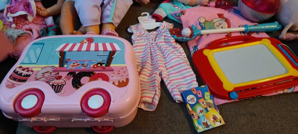 Ogromny zestaw zabawek, lalki, klocki, kuchnia, auto, ciastolina