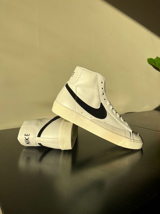 Nike Blazer Mid '77 Vintage em couro - Branco