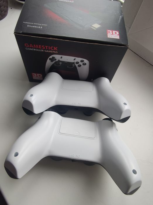 Два беспроводных геймпад джойстик для ретро консолей, белый