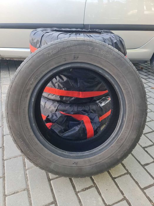 Opony Nokian Wetproof 195/50/R15 + pokrowce Gratis