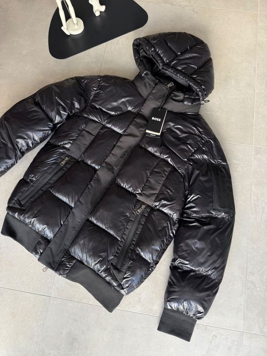 Нова Куртка Hugo Boss Black  чорна глянц