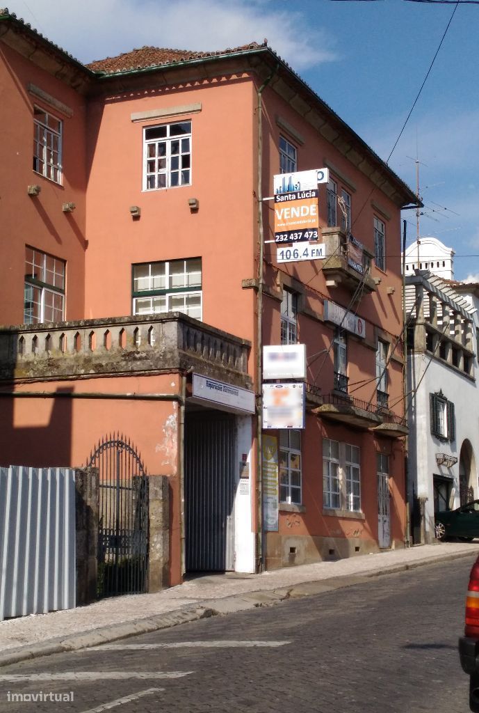 Prédio para reconstrução em Viseu