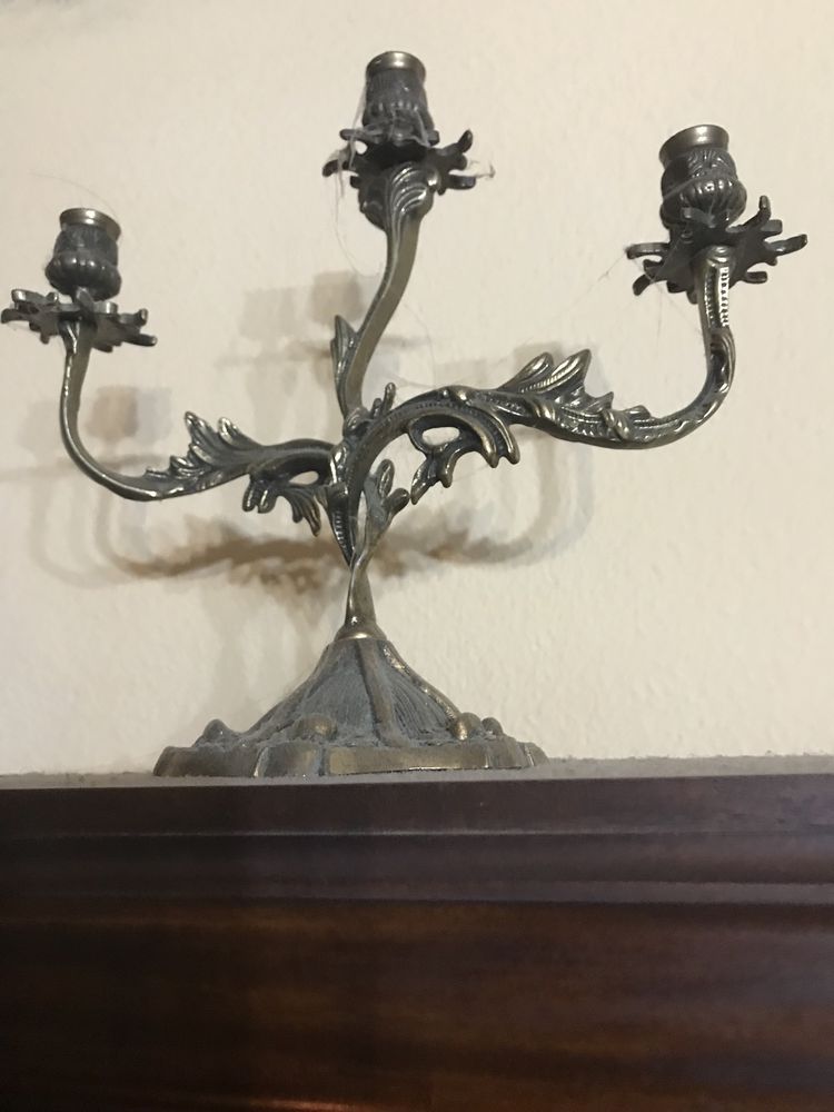 2 Candelabros de 3 braços