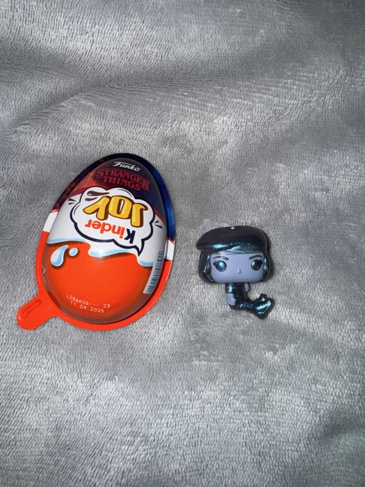 Kinder joy stranger things