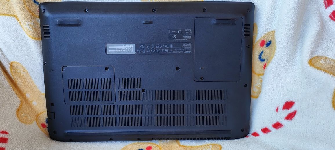 Acer Aspire 7 A715-72G (Gaming and Office).