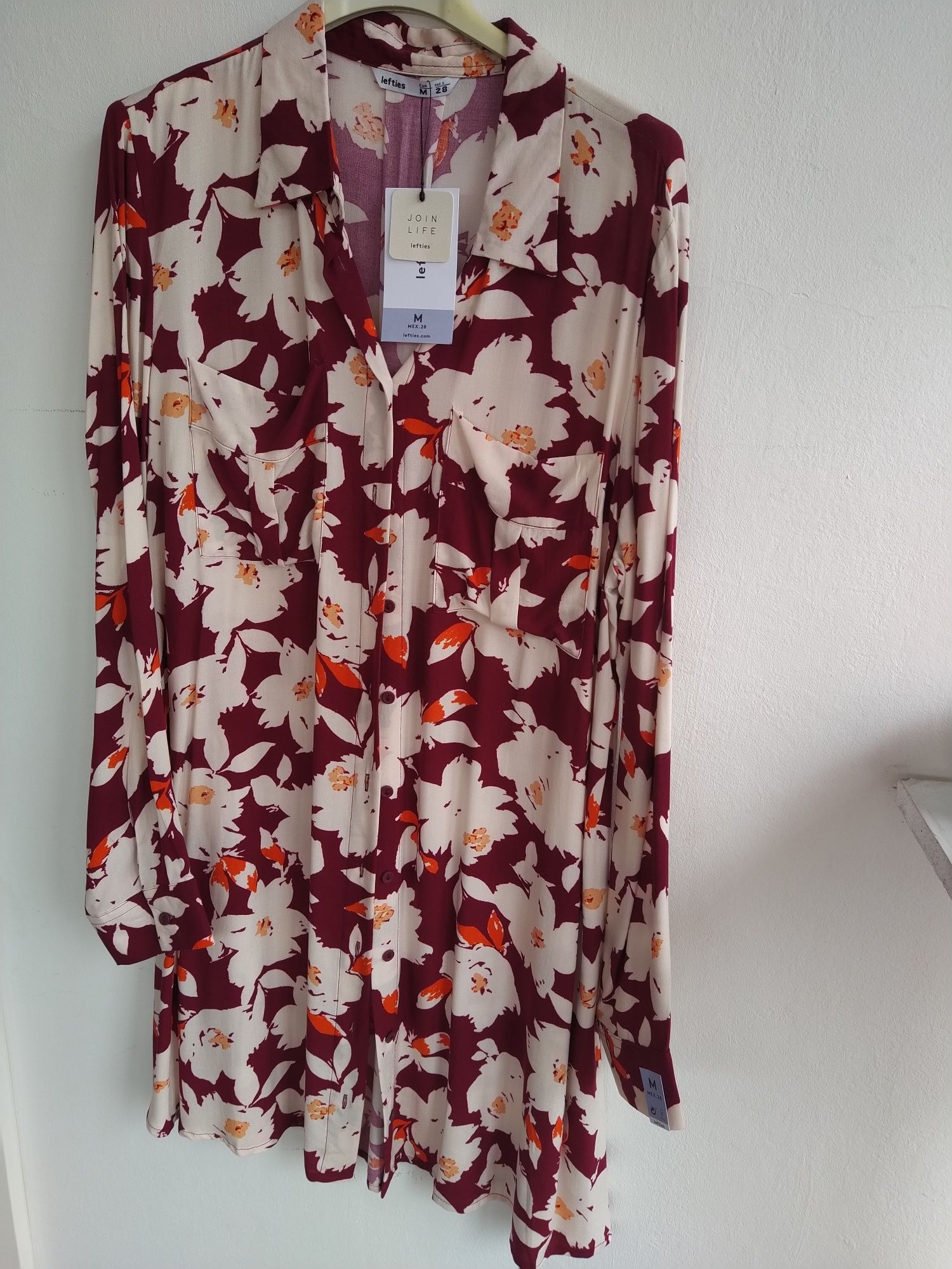 Túnica/ Casaco floral - Lefties - Tamanho M - Nova!