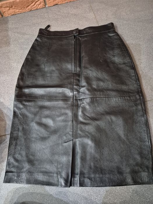 Spódnica ołówkowa skórzana 36