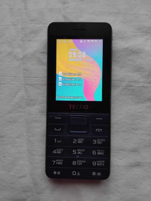 Кнопочный мобильный телефон Tecno T372 (на 3 симки), рабочий
