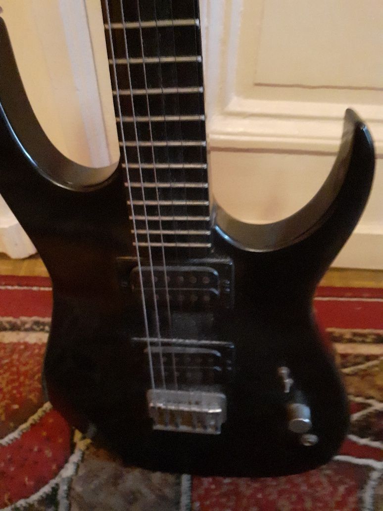 Gitara elektryczna Jantar.