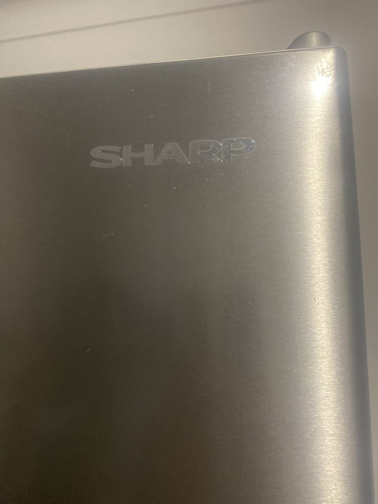 Frigorifico com congelador Sharp