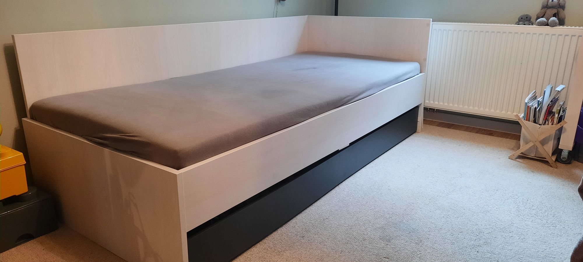 Łóżko z szufladą Nest firmy Vox