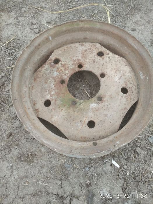 МТЗ 80,82 помпа водяна ,запчастини