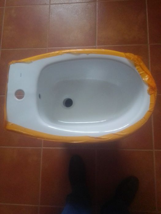 Bidé rigorosamente NOVO