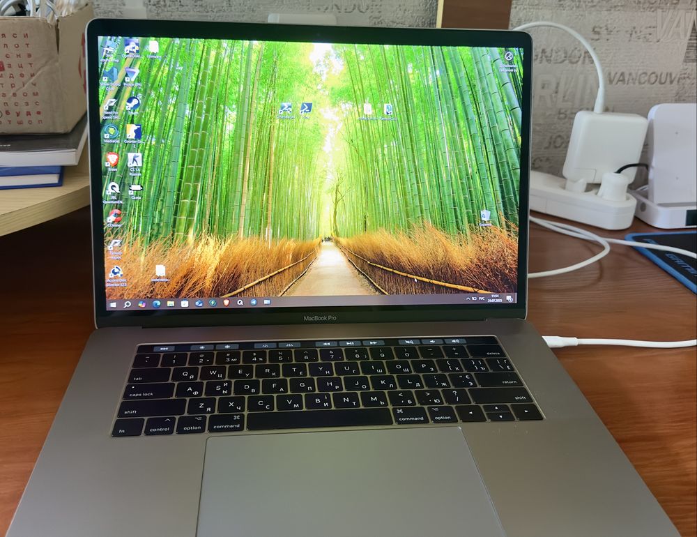 i7/16/512 Windows MacBook Pro 15” 2017 дві системи