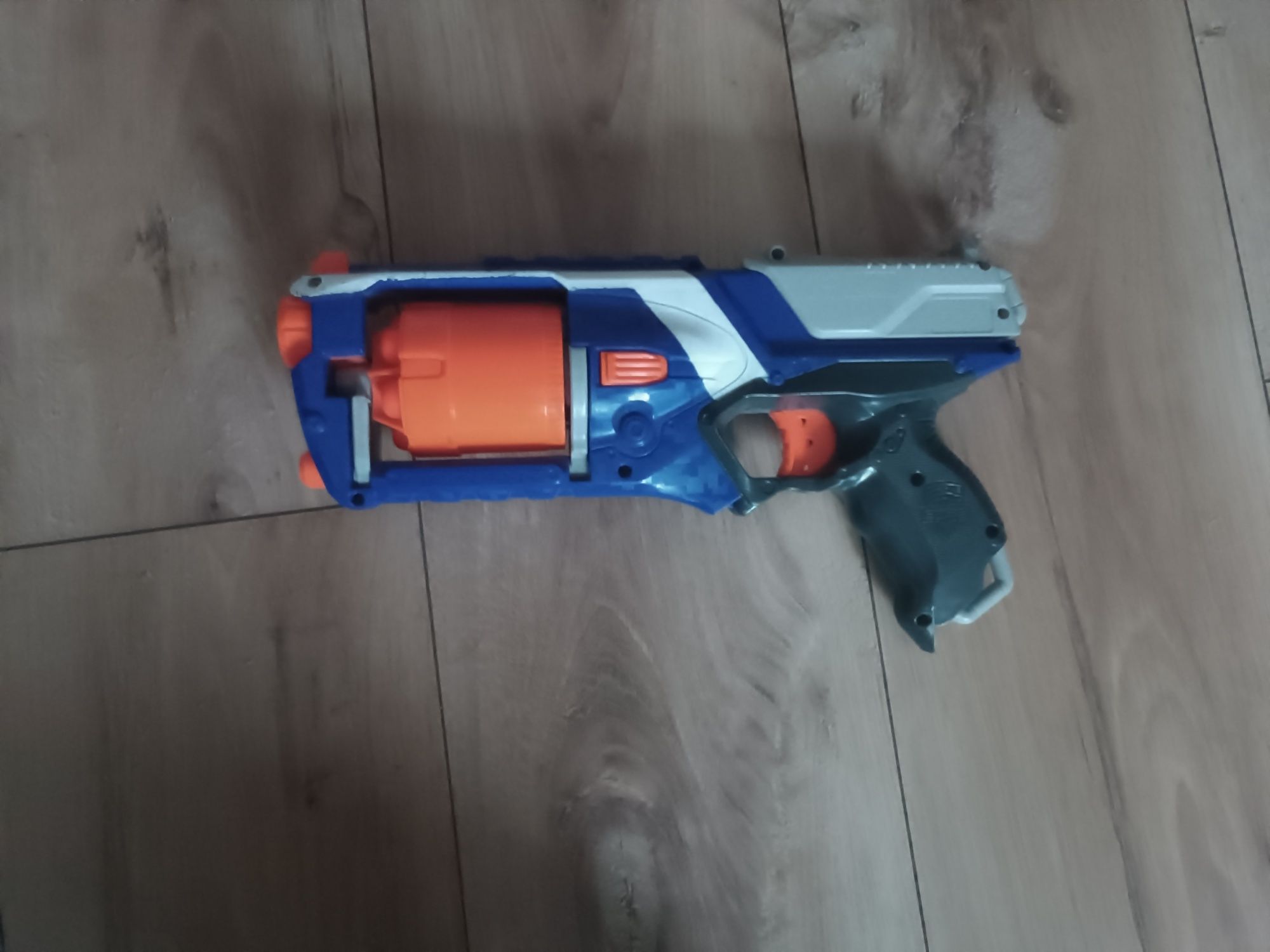 Pistolet Nerf Strongarm