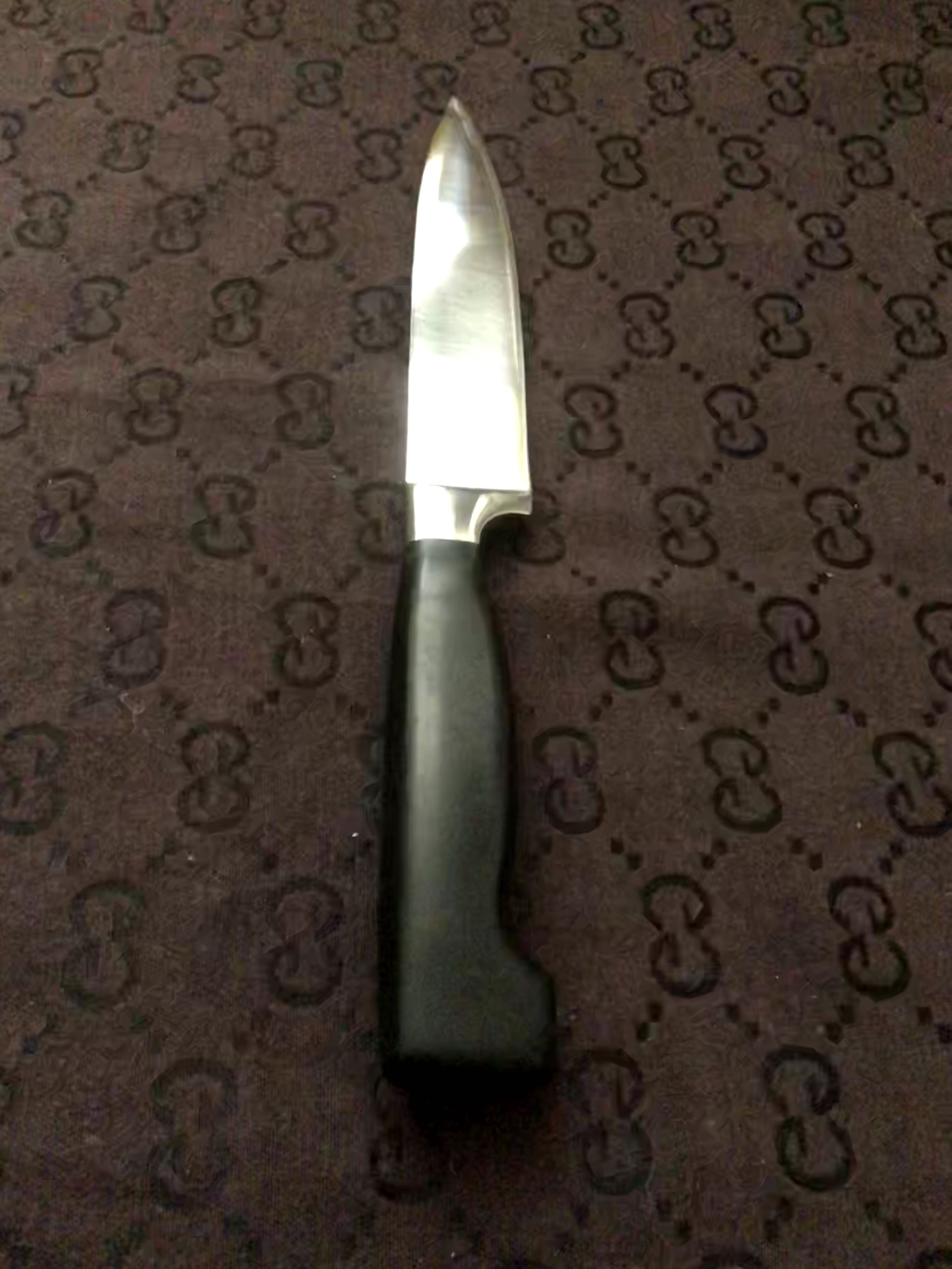нож от немецкой комп. Zwilling J. A. Henckels Solingen TWIN Four Star