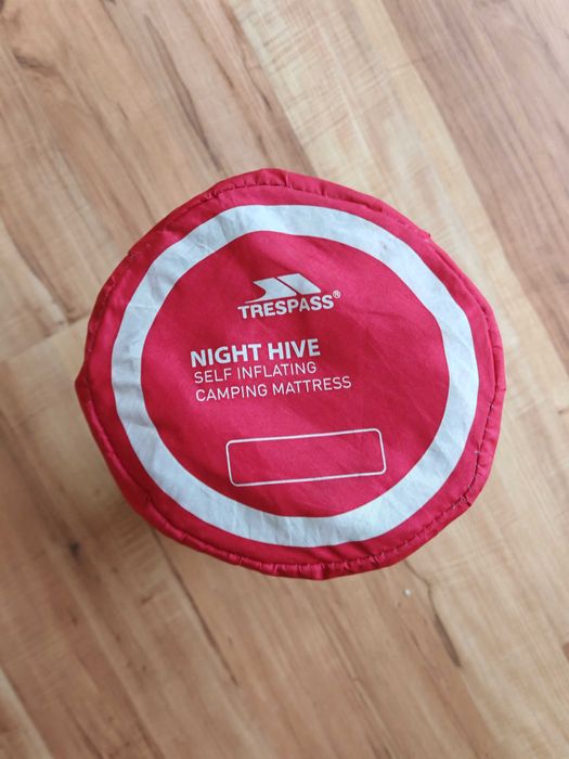 Całoroczna dmuchana mata do spania, wyprawowa.