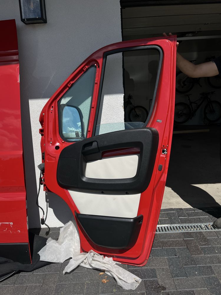 Drzwi prawe Fiat Ducato Maxi.