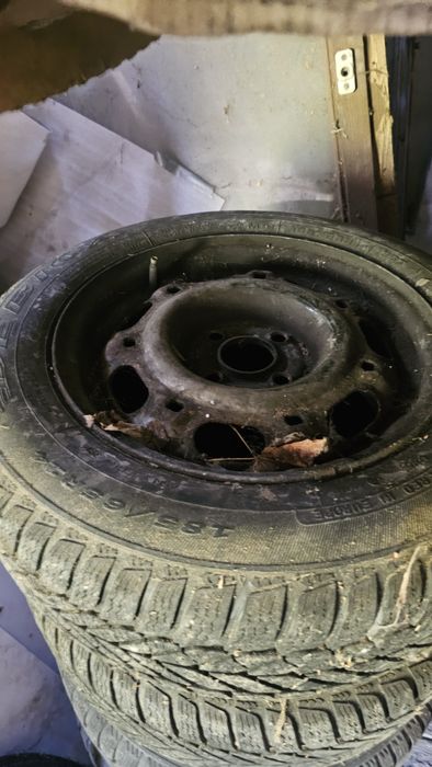 14 cali 4x100 Felgi z oponami zimowymi seat vw golf polo