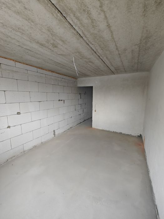 Продаж 2к. Поряд з парком!