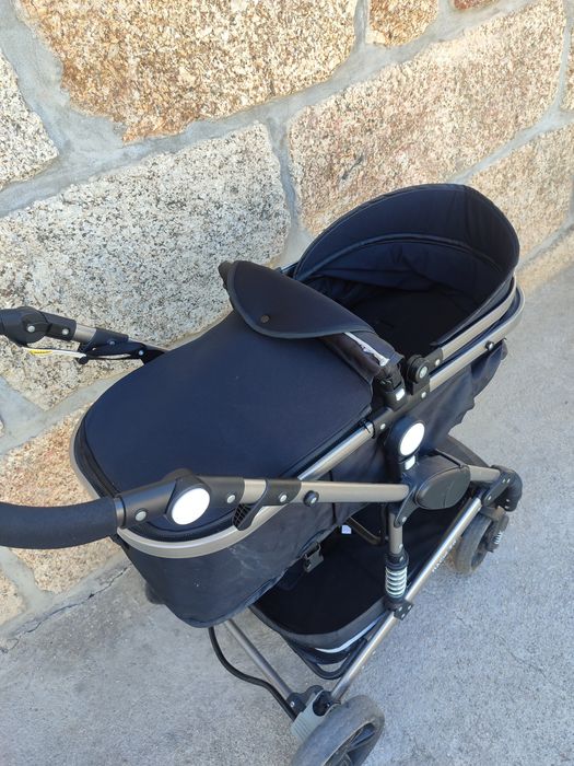 Carrinho de bebê completo