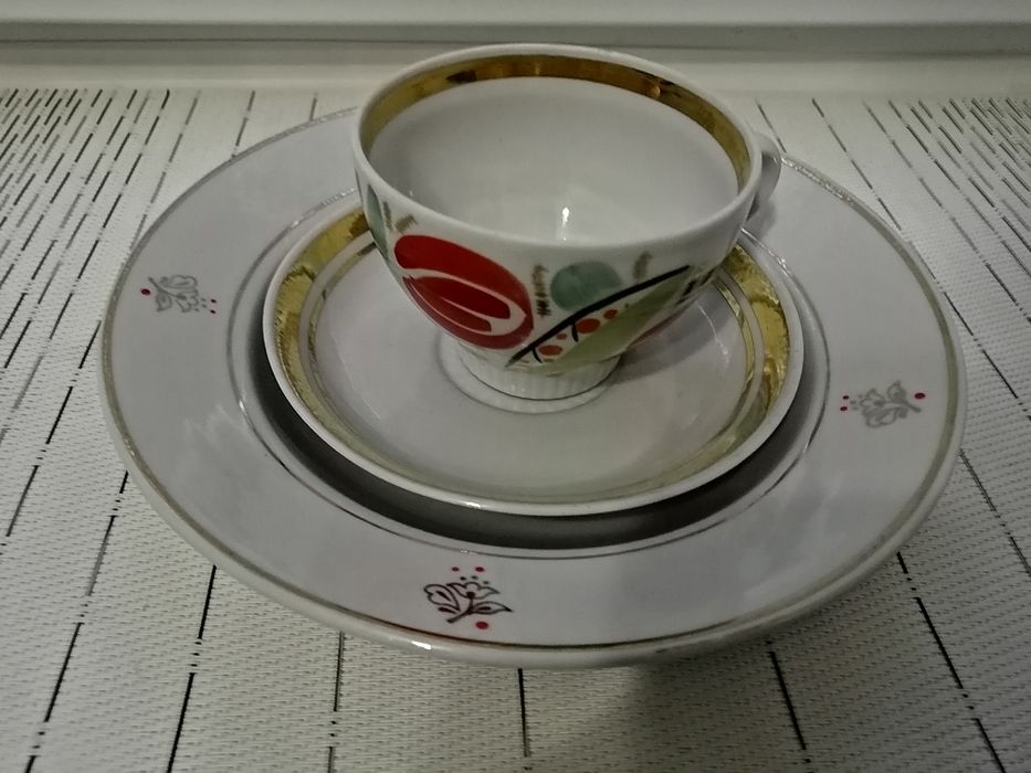 Фарфор/порцеляна. Чайна пара+тарілка. Сумський ФЗ.