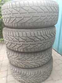 Шини 225/55 R18.