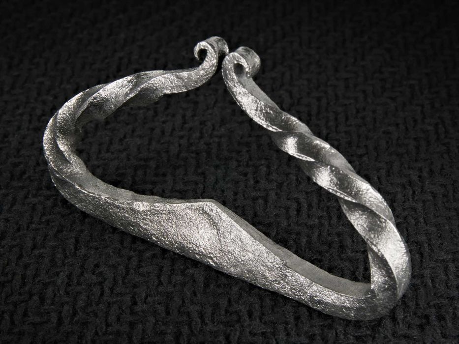 Kute krzesiwo kowalskie z krzemieniami, do bushcraftu i rekonstrukcji