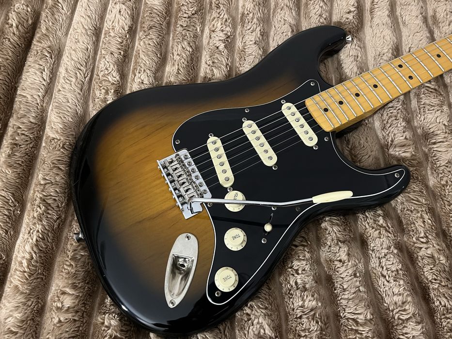 Електрогітара Fender Squier Stratocaster Classic Vibe ‘50S Sunburst