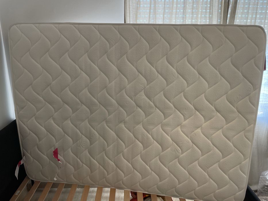 Cama + colchão