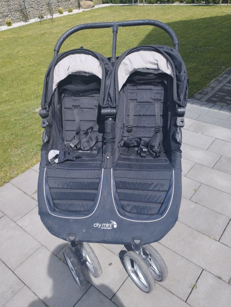 Wózek bliźniaczy Baby Jogger City Mini Double