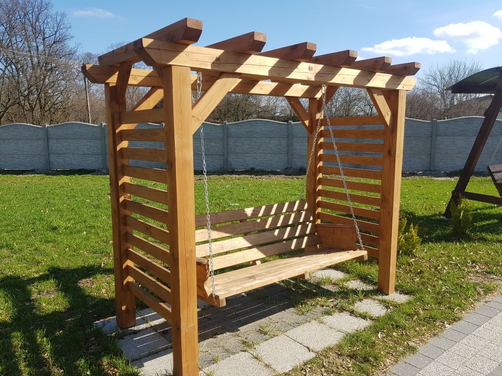 Huśtawka pergola plac zabaw meble ogrodowe stół ławki