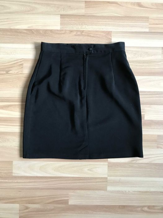 Czarna mini spódniczka klasyczna r. 38 biznesowa galowa