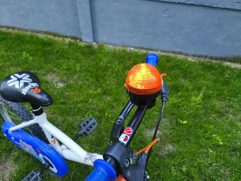 Rower Btwin 16 Sheriff Kask gratis