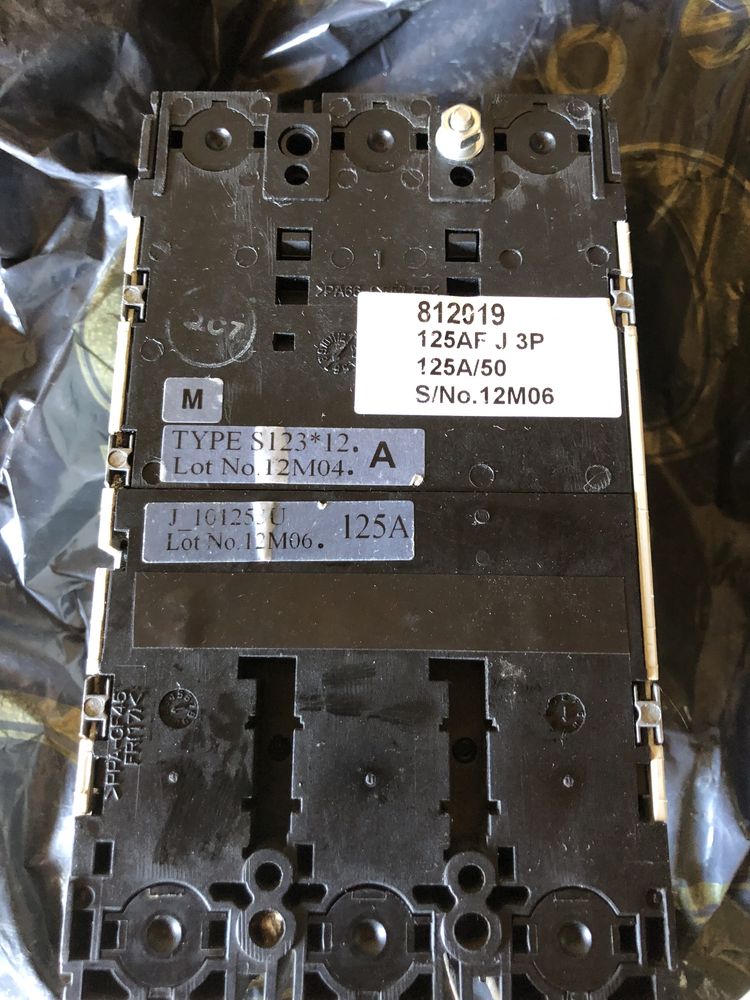 Автоматичний вимикач ETI EB2 125/3S