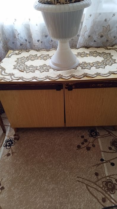 Продам стінку кімнатну в гарному стані