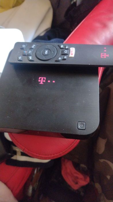 Tuner Magenta Box Kaon KSTB6077 DVBT-2 Android TV